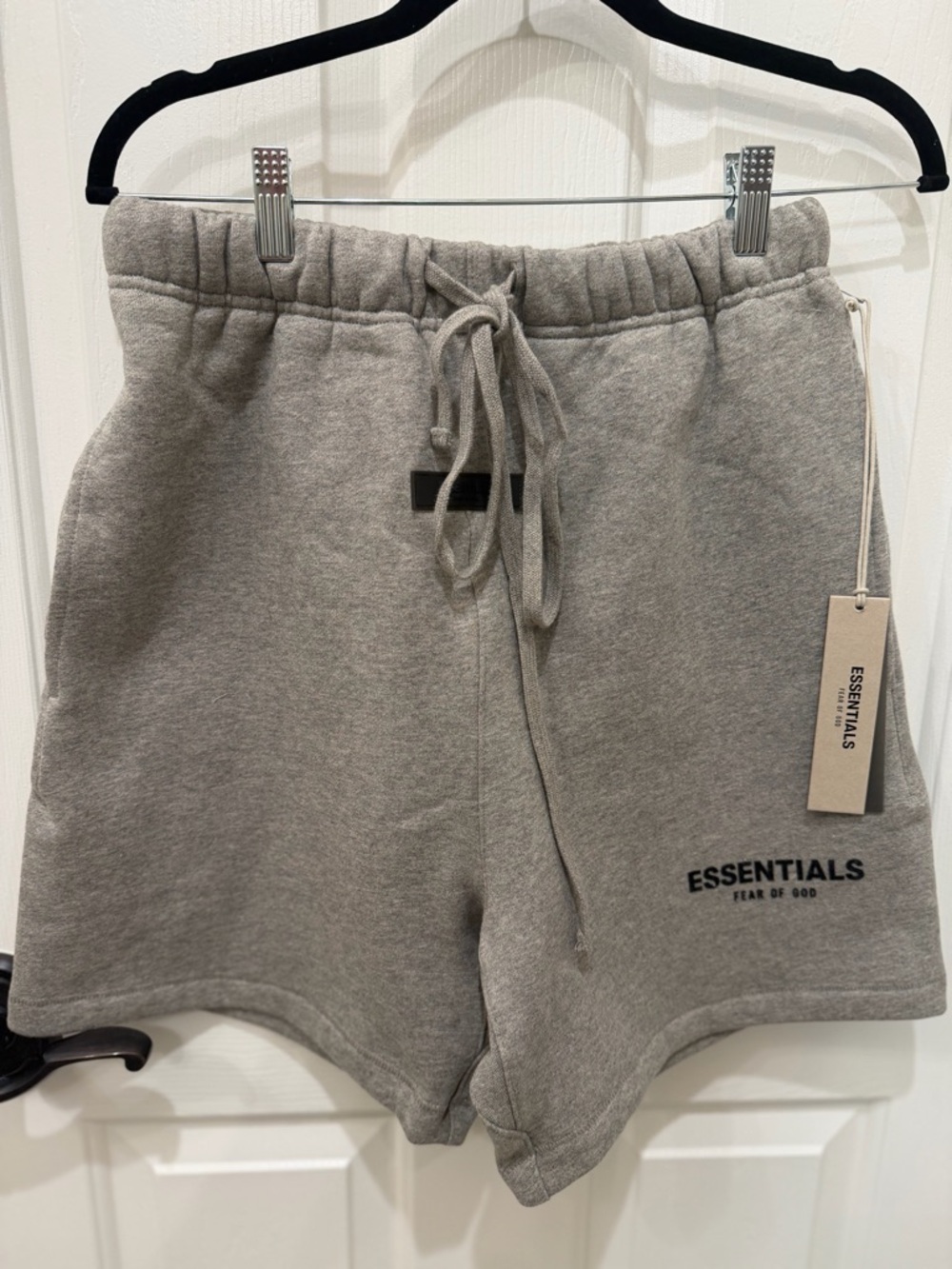 NWT ESSENTIALS by Fear of God Men’s Gray Fleece Shorts